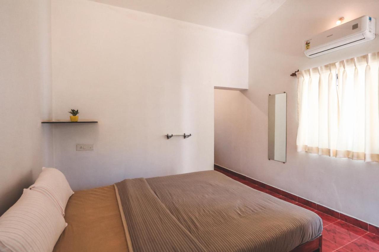 Piggy Hostel Vagator Eksteriør bilde